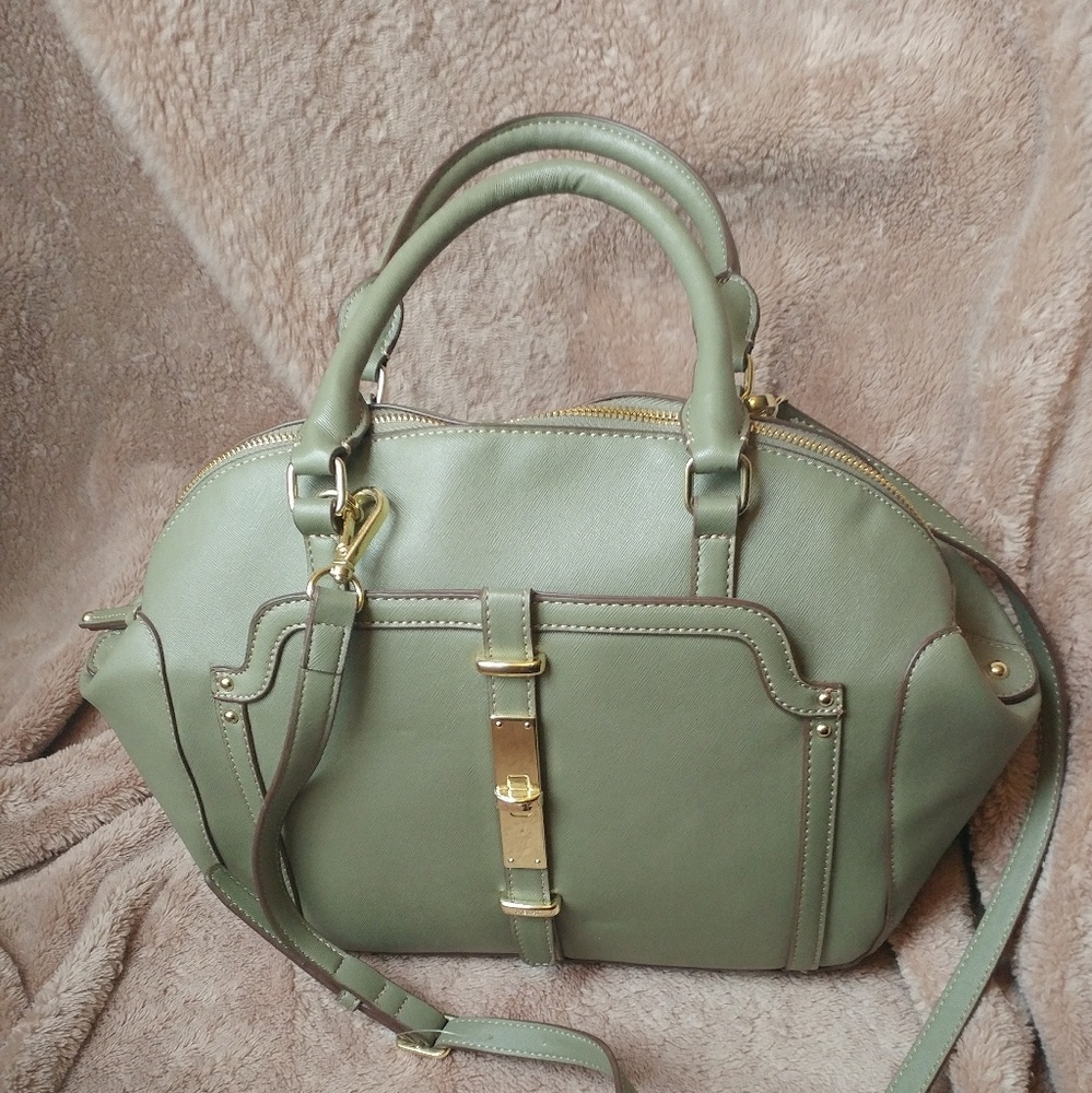 SOLD! 🆕Nine West Vegan Leather Shoulder Bag